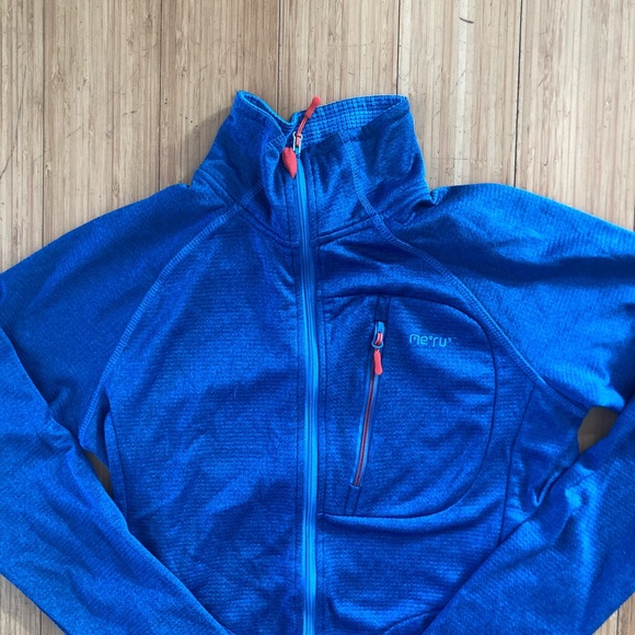 Meru Lightweight Jacket - Picture 2 of 4